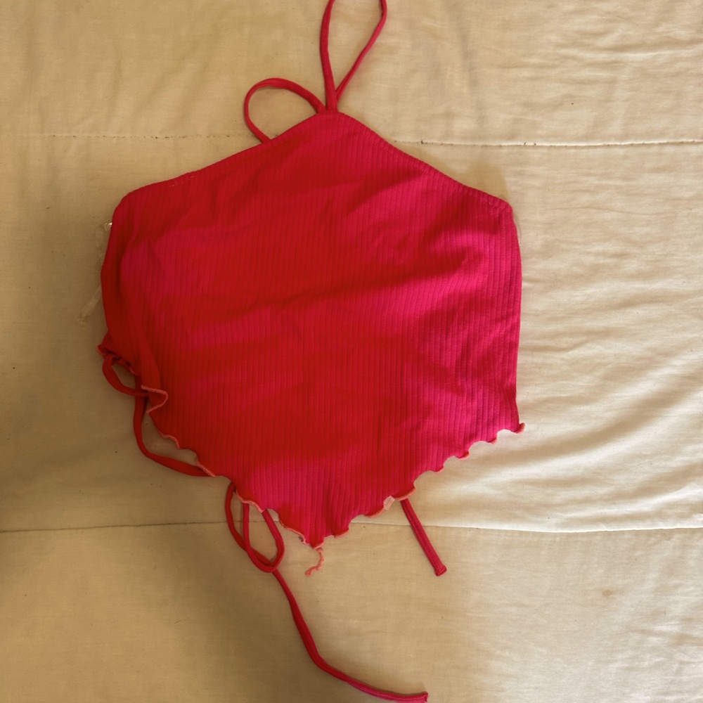 X cross cropped pink shirt